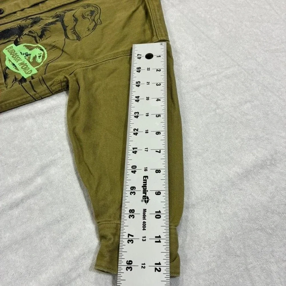 H&M kids Green Olive Size 4-5A Jurassic World jacket.SKU60